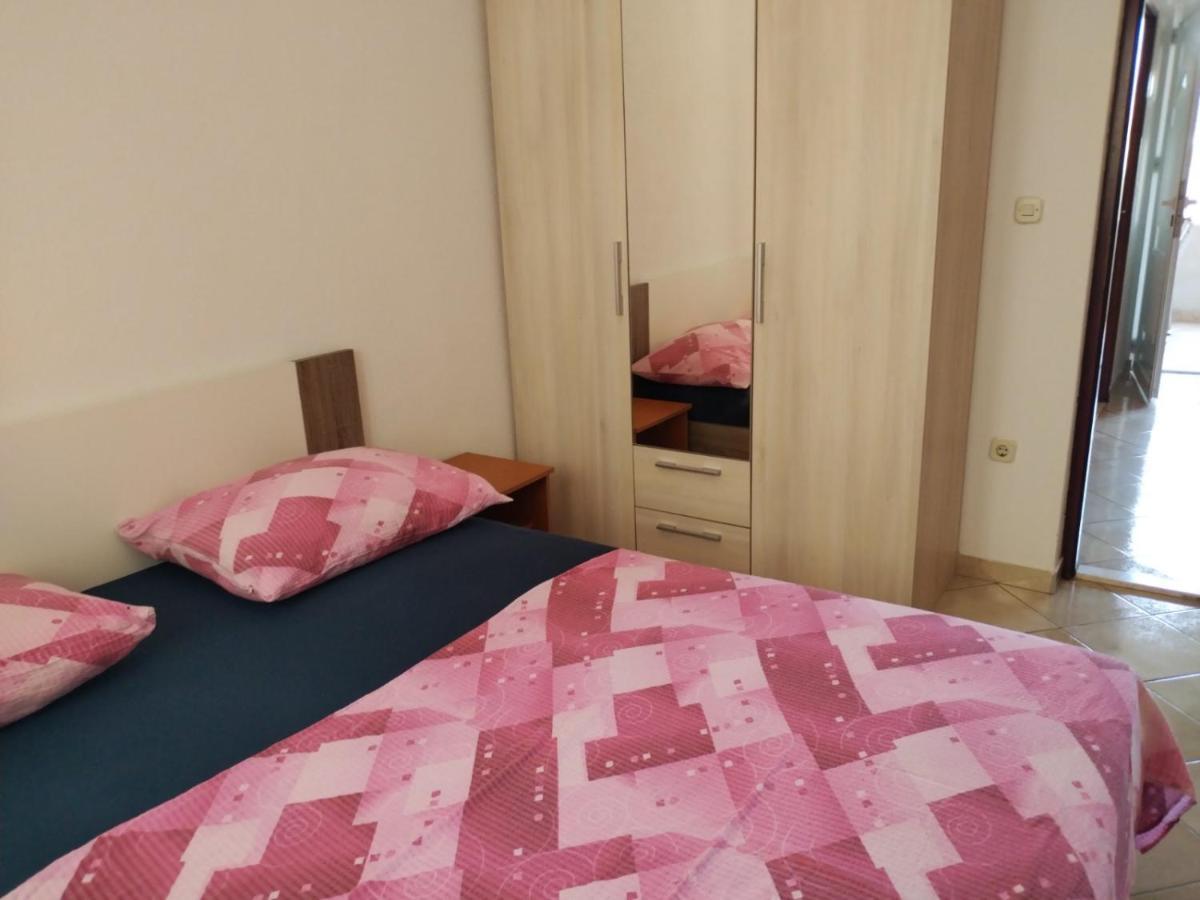 Apartman Kristina Sa Dvije Sobe Biograd Na Moru Ngoại thất bức ảnh