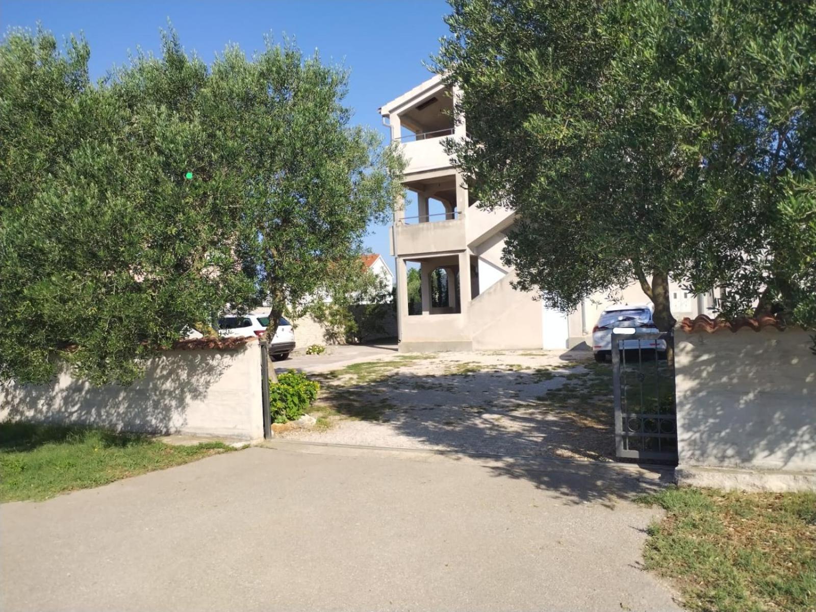 Apartman Kristina Sa Dvije Sobe Biograd Na Moru Ngoại thất bức ảnh
